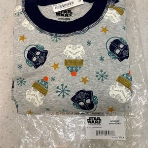 NWT Amazon Essentials Star Wars Christmas pajamas Men’s Large
